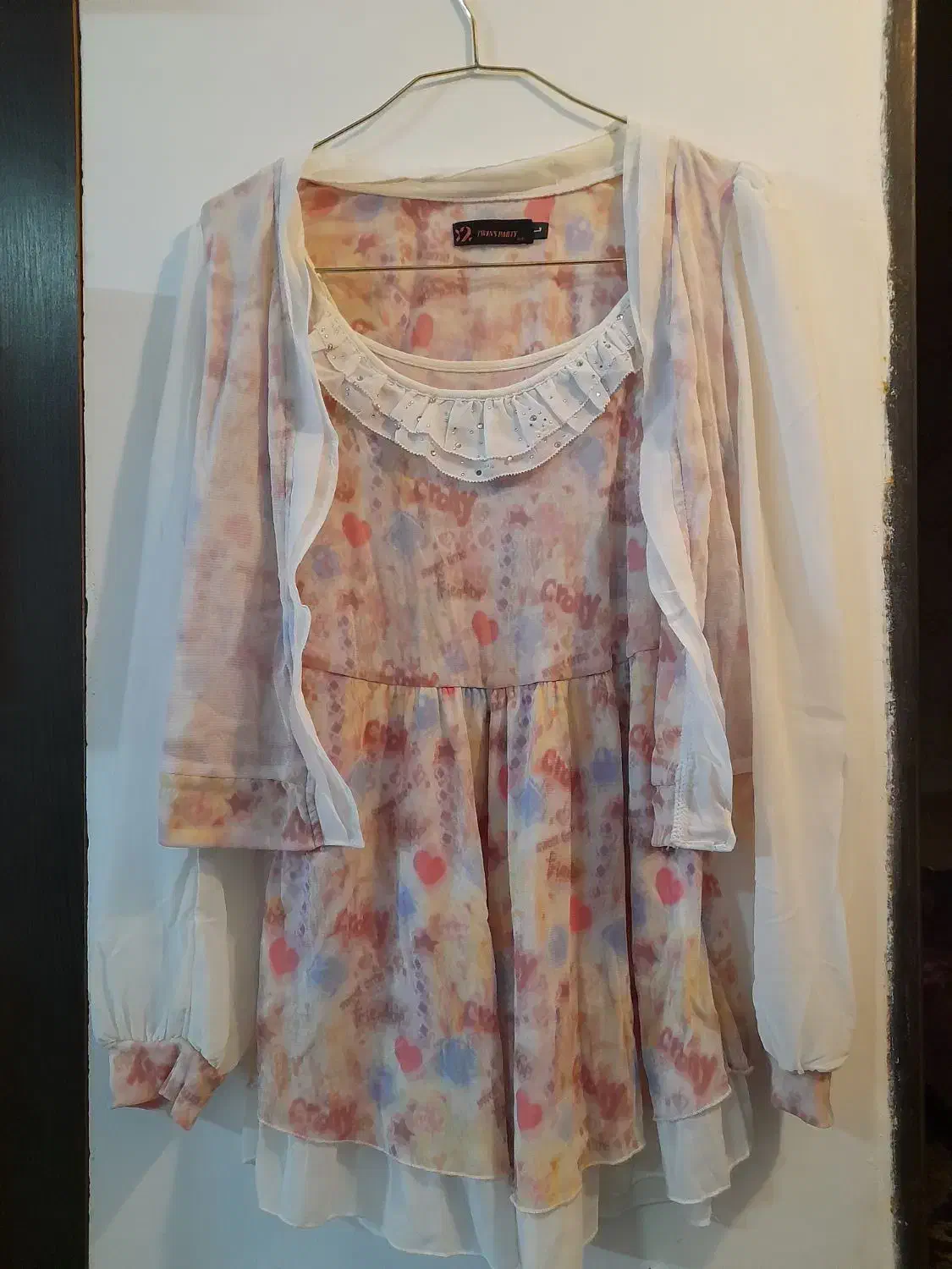 تعدای لباس دخترانه|لباس|گنبد کاووس, |دیوار