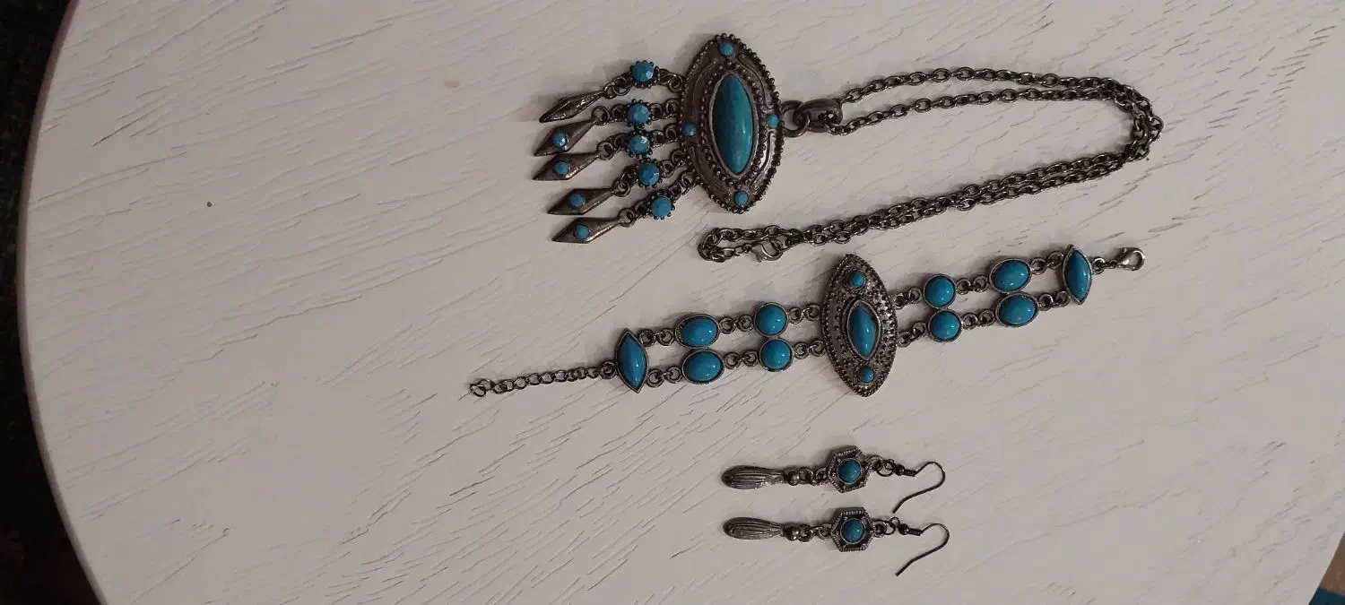 نیم ست قدیمی فیروزه زیبا و جذاب|بدلیجات|کرج, حیدرآباد|دیوار