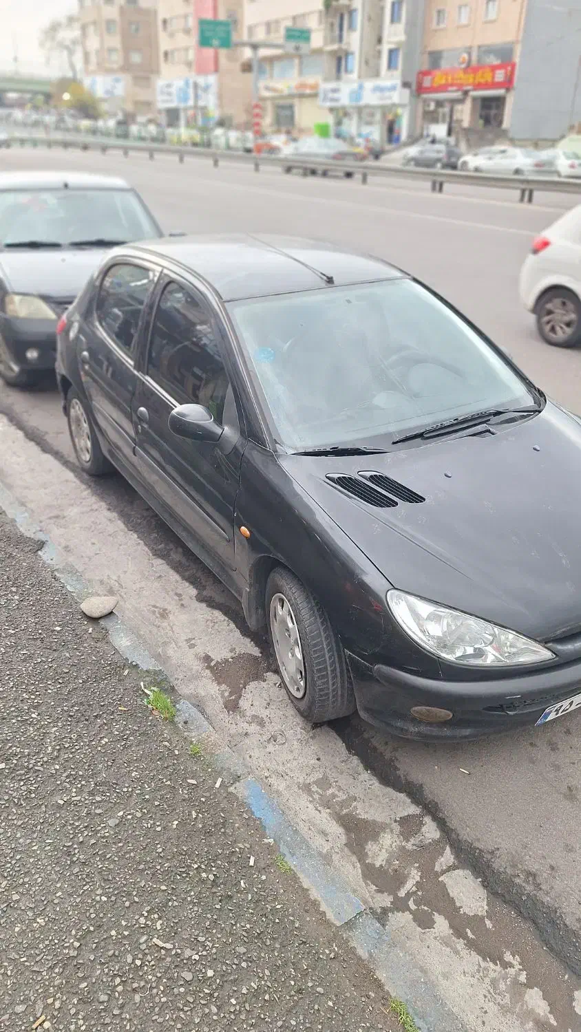 فروش فوری پژو ۲۰۶ مشکی مدل ۸۳|خودرو سواری و وانت|رشت, یخسازی|دیوار