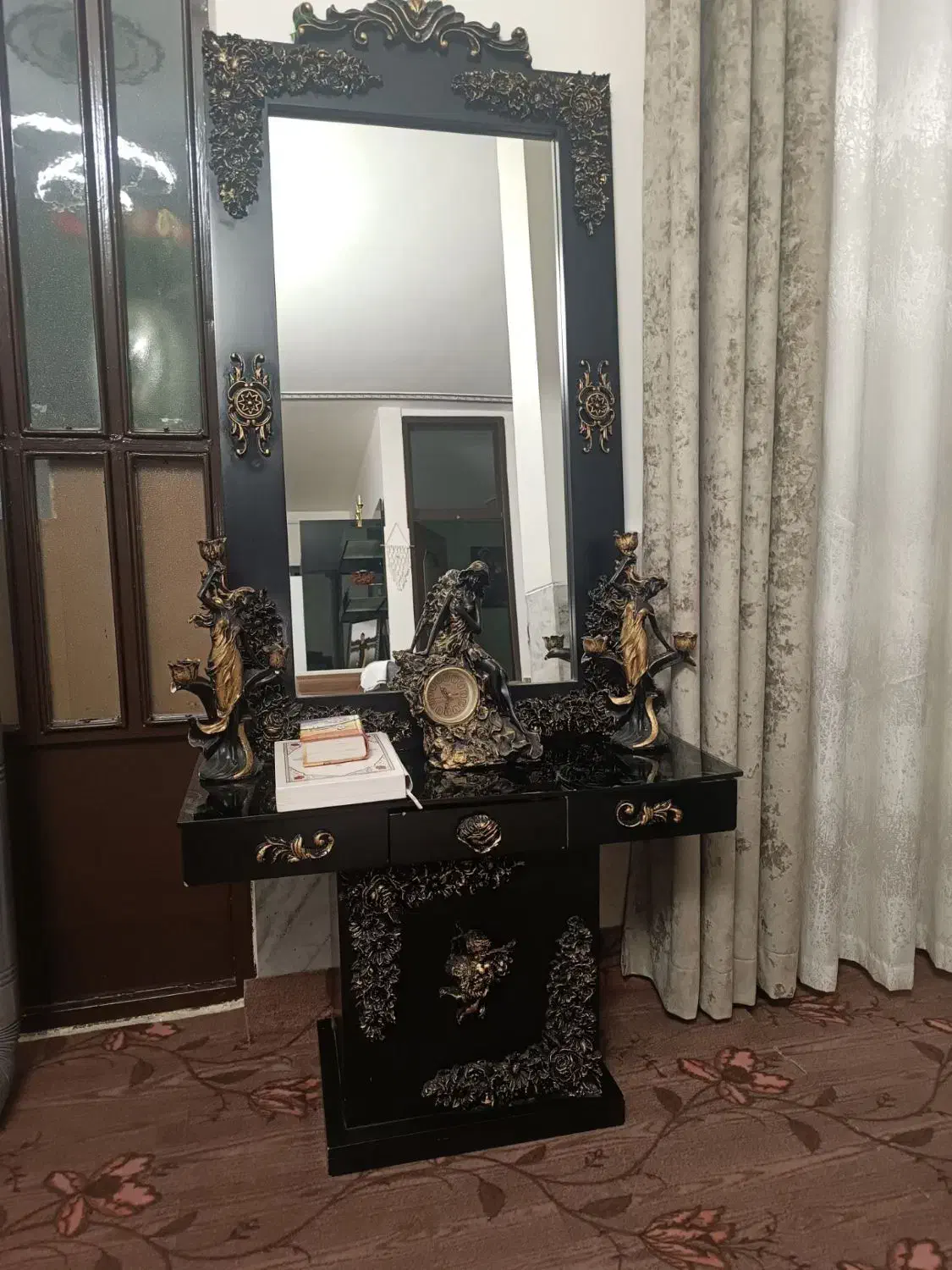 اینه و شمعدان|بوفه، ویترین، کنسول|الوند, |دیوار