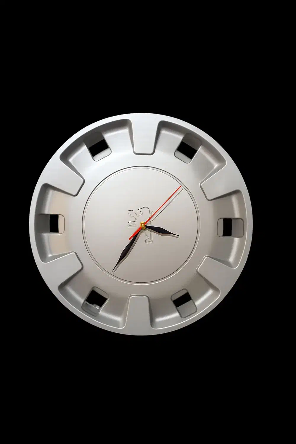 تولید کننده ساعت دیواری با طرح قالپاق ماشین|ساعت دیواری و تزئینی|تهران, بازار|دیوار