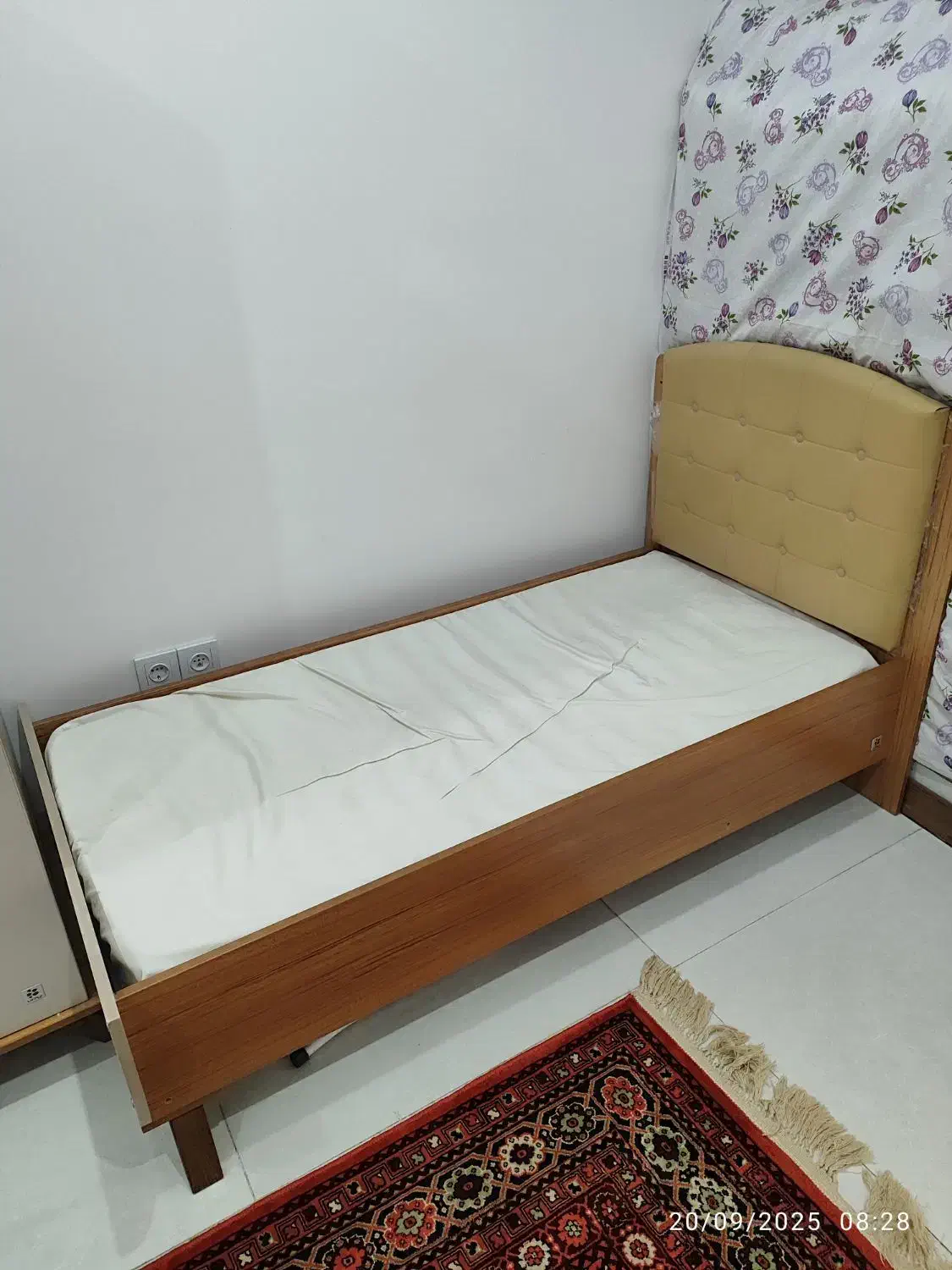 تخت کودک نوجوان|تخت و سرویس خواب|ساوه, |دیوار