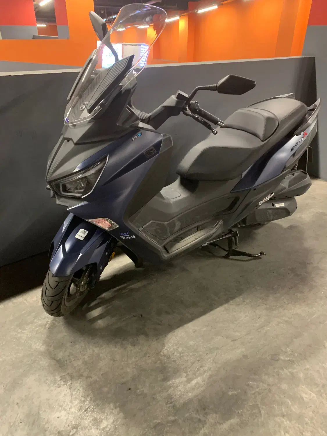 جویمکس|موتورسیکلت|تهران, نیروی هوایی (پیروزی)|دیوار