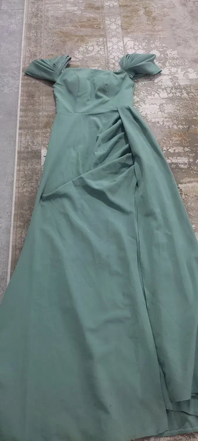 مزونی|لباس|قیدار, |دیوار