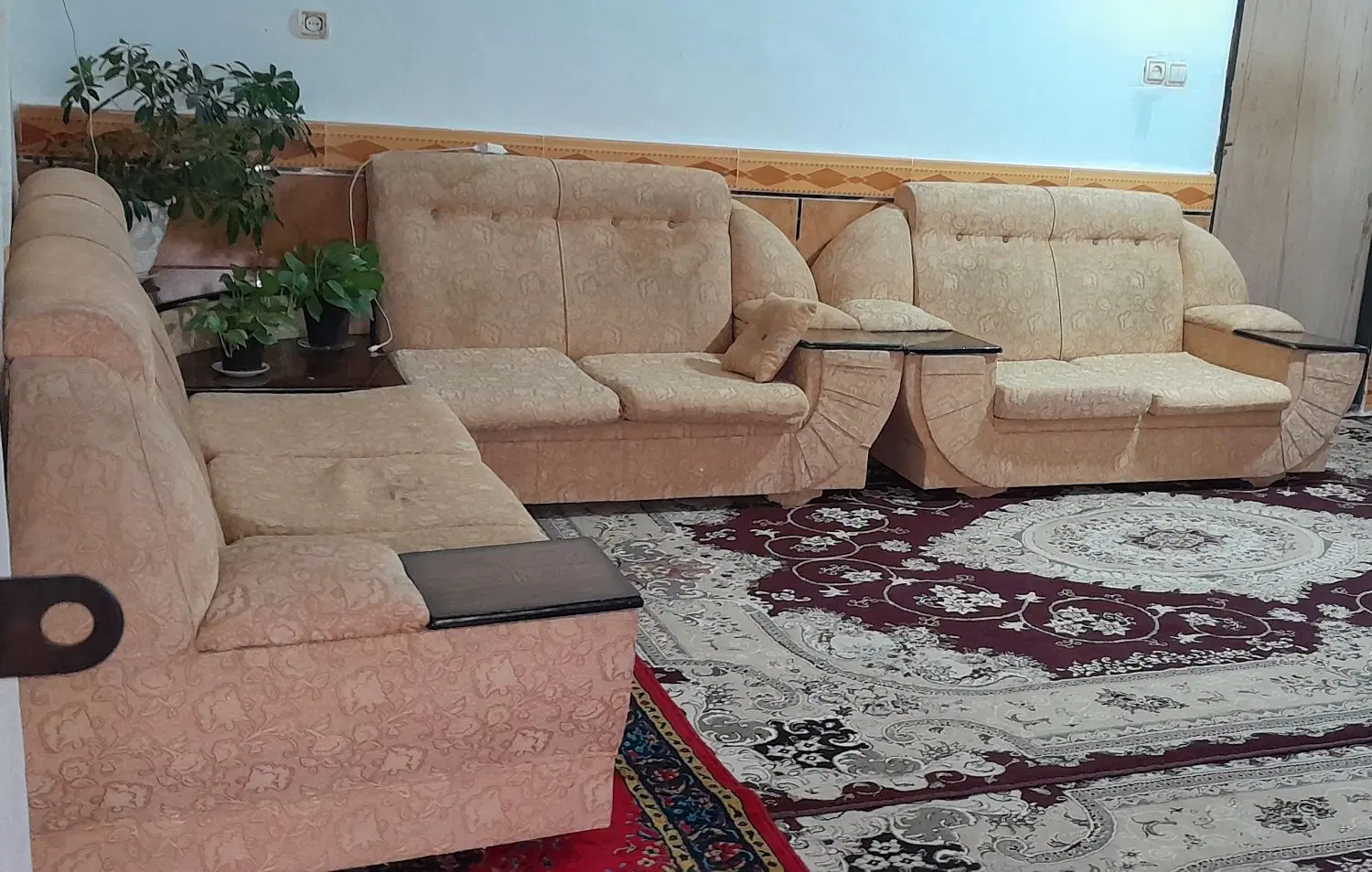 مبل|مبلمان خانگی و میز عسلی|خان ببین, |دیوار