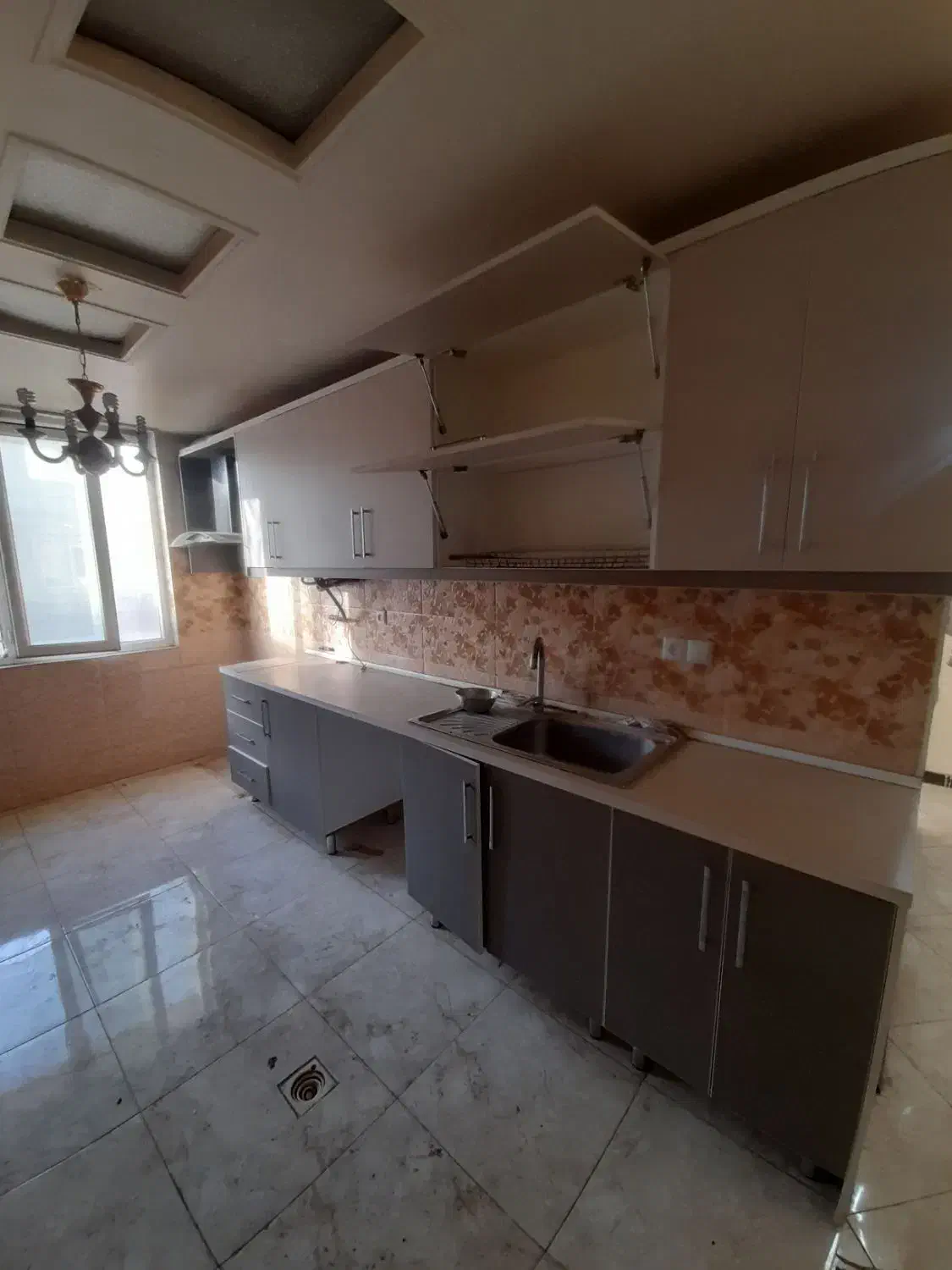 93 متر / ۲خواب / طلاییه / سند تک برگ|فروش آپارتمان|قرچک, شهرک طلائیه|دیوار