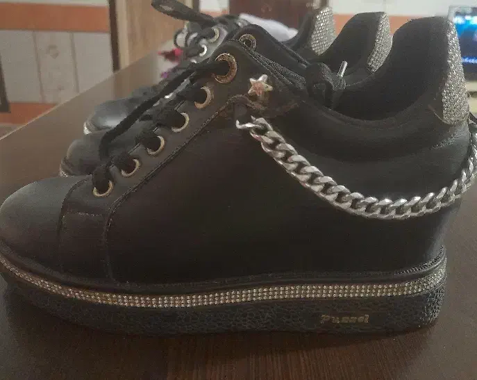 دو جفت کفش|کیف، کفش، کمربند|زاهدان, |دیوار