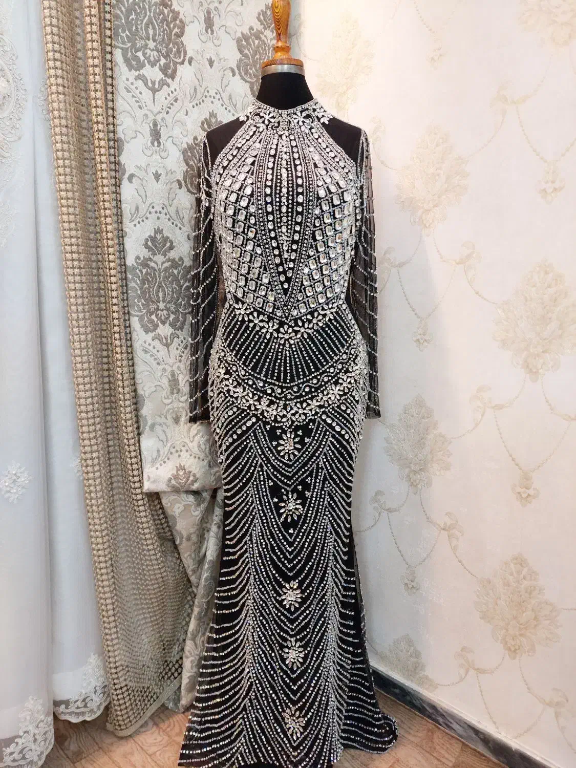 اجاره وکرایه وفروش لباس مجلسی(( هلیا))|لباس|نسیمشهر, |دیوار