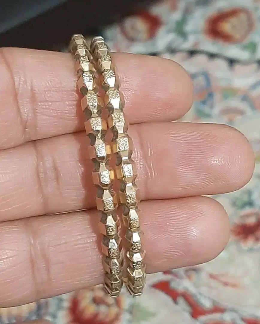 ۱۴گرم و ۷۳۰ سوت ۲۰۰ بالای تابلو تخفیف پای معامله|جواهرات|یاسوج, |دیوار