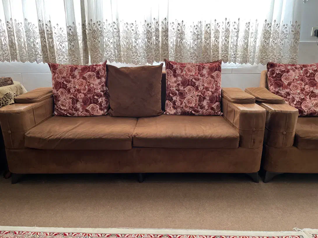 مبل|مبلمان خانگی و میز عسلی|فولادشهر, B7|دیوار