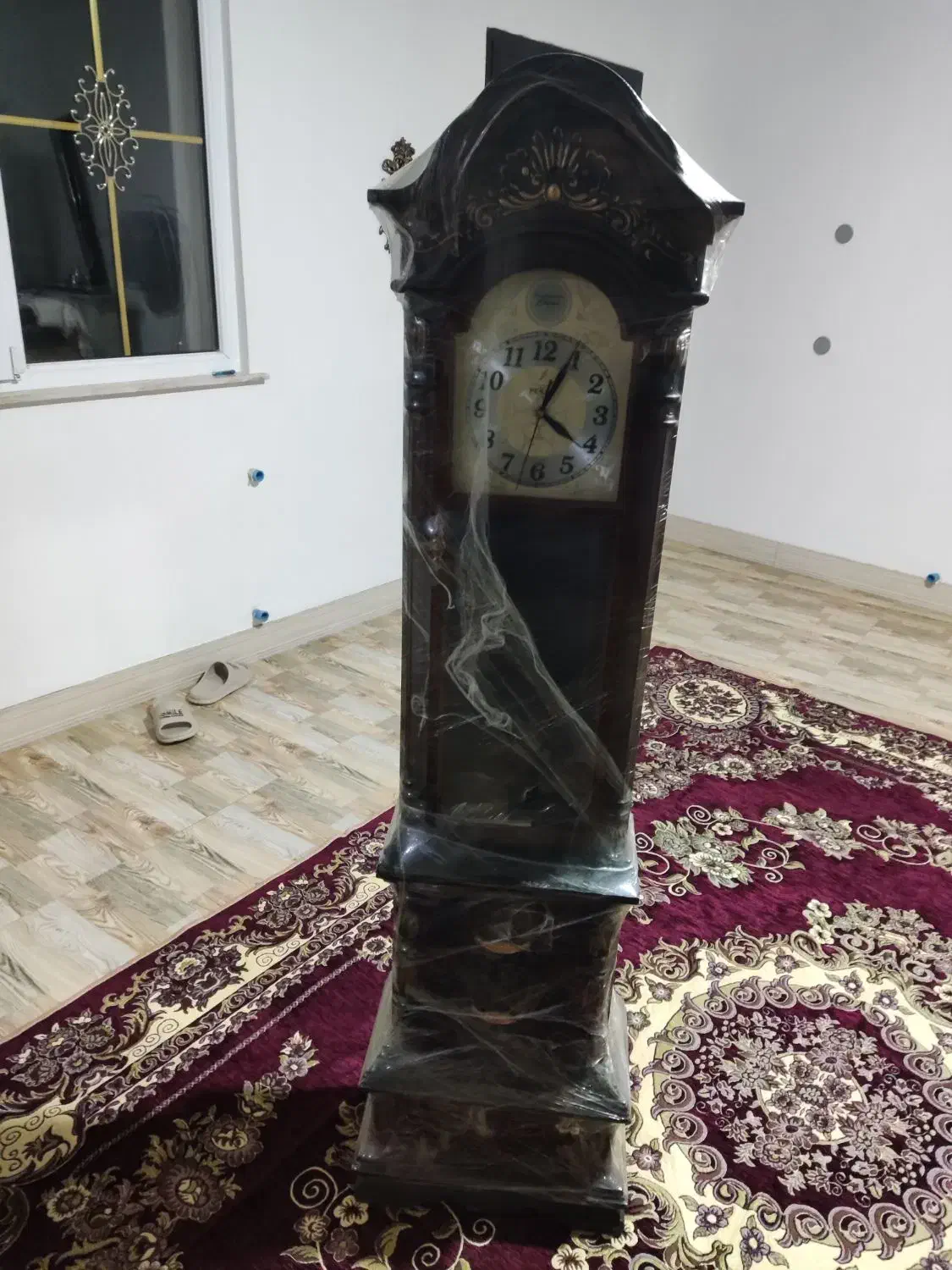 ساعت چوبی ایستاده کمدی|مبلمان خانگی و میز عسلی|آستانه اشرفیه, |دیوار