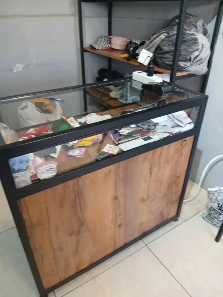 میز وقفسه ورگال|فروشگاه و مغازه|گرگان, |دیوار