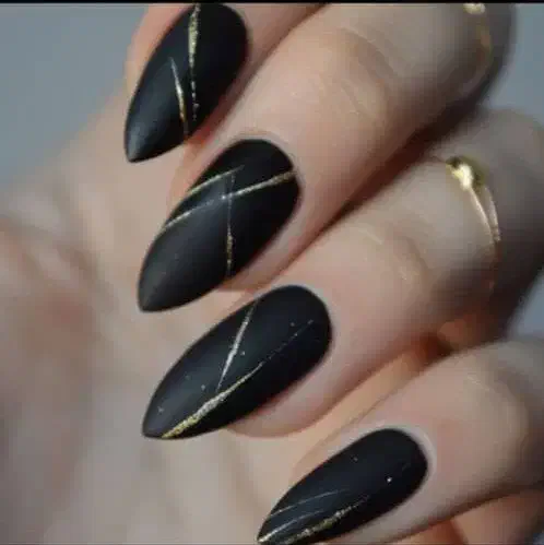 کاشت ناخن پودر و ژل و مانیکور|خدمات آرایشگری و زیبایی|قم, زنبیل آباد|دیوار