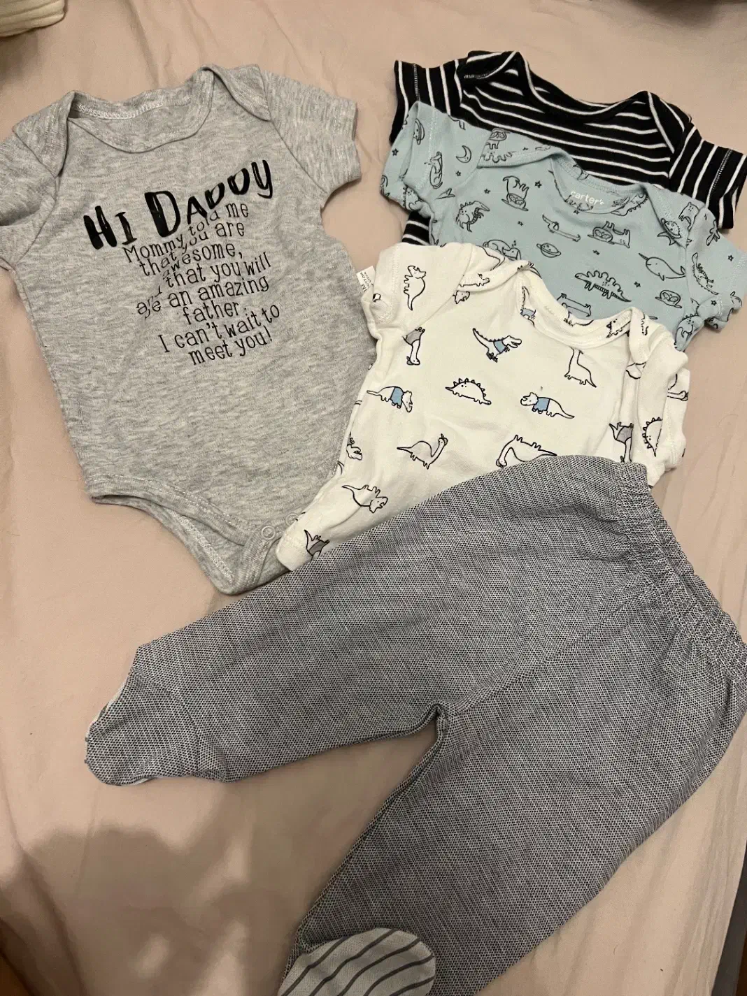 لباس نوزاد|کفش و لباس بچه|تهران, فلسطین (میدان انقلاب)|دیوار