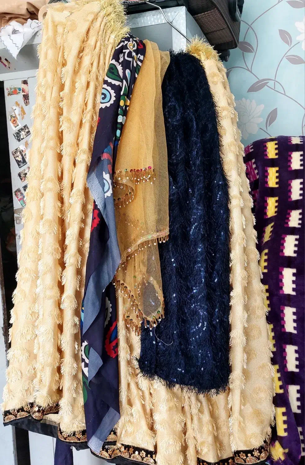 لباس محلی|لباس|شیراز, پانصد دستگاه ارتش|دیوار