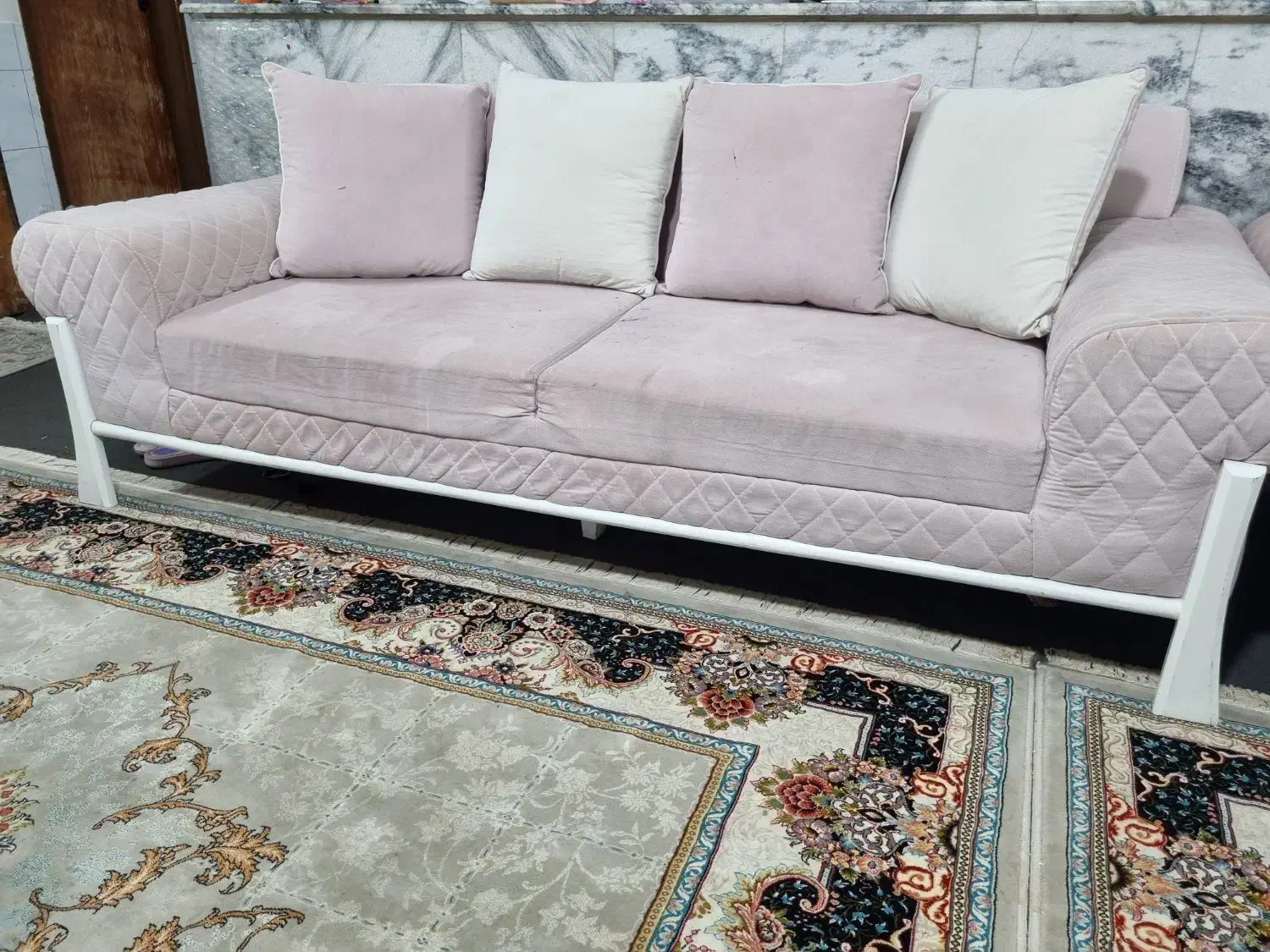 مبل راحتی محکم وراحت|مبلمان خانگی و میز عسلی|مشهد, ده دی|دیوار