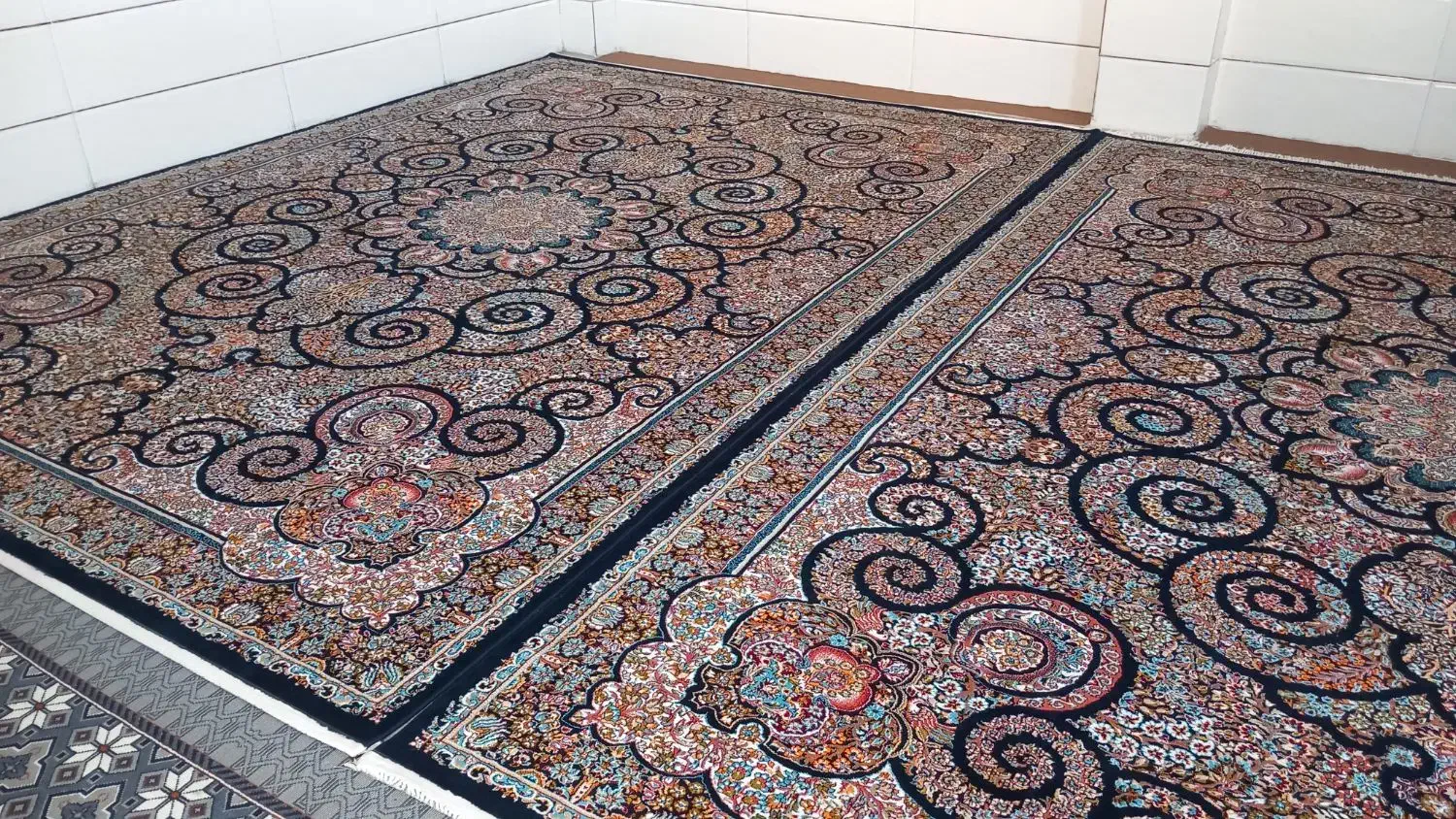 دوعدد فرش ۱۲متری|فرش|دورود, |دیوار