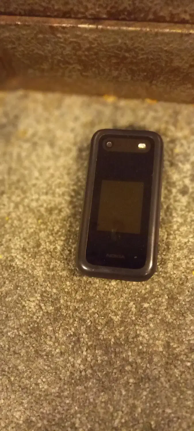 گوشی نوکیا ساده|موبایل|رشت, رشتیان|دیوار