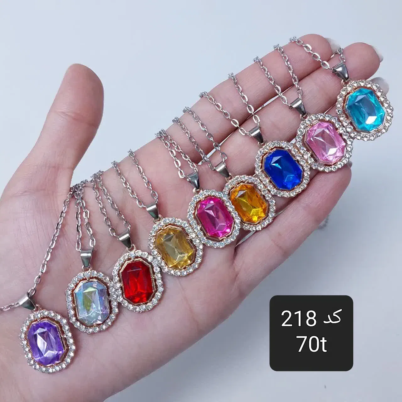 زیورآلات گردنبنده های رنگ ثابت|جواهرات|نهاوند, |دیوار