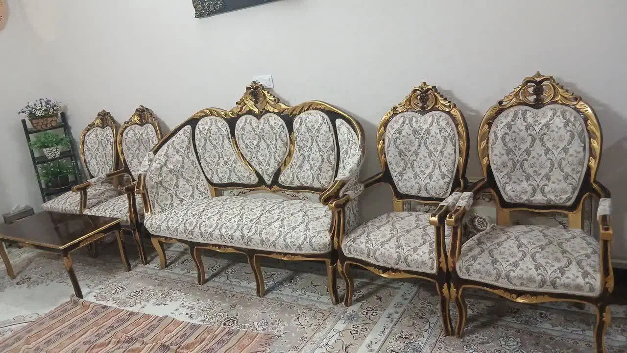مبل سلطنتی ۹نفر|مبلمان خانگی و میز عسلی|کاشان, فاز ۲ ناجی آباد|دیوار