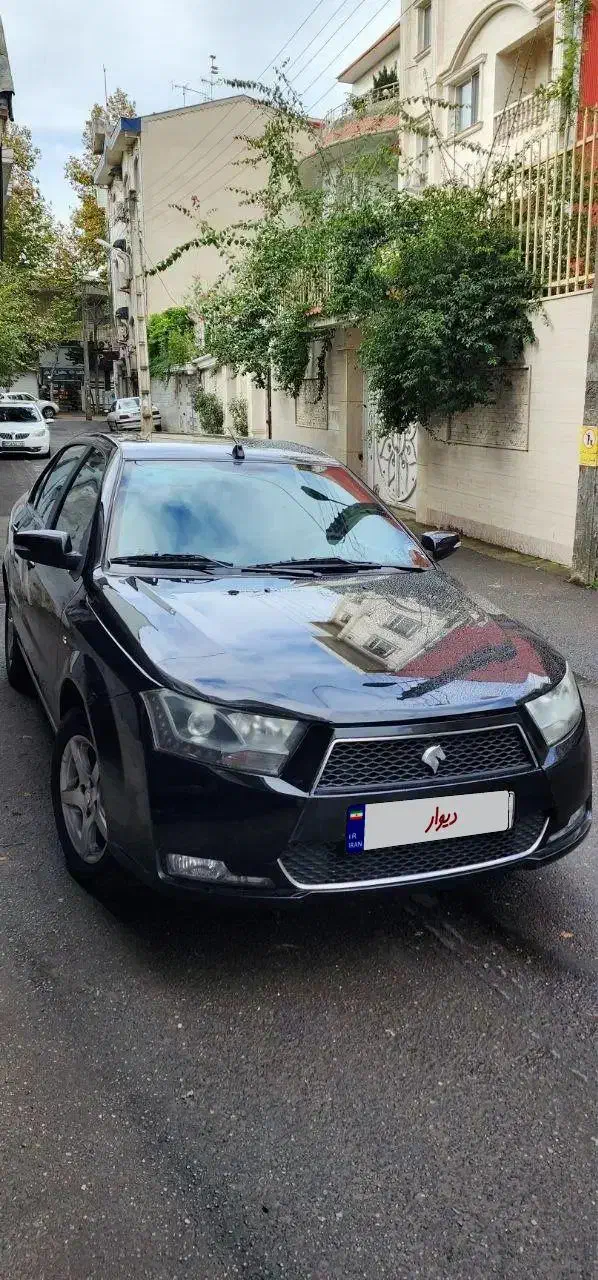 دنا فوق العاده تمیز|خودرو سواری و وانت|لاهیجان, شیشه گران|دیوار