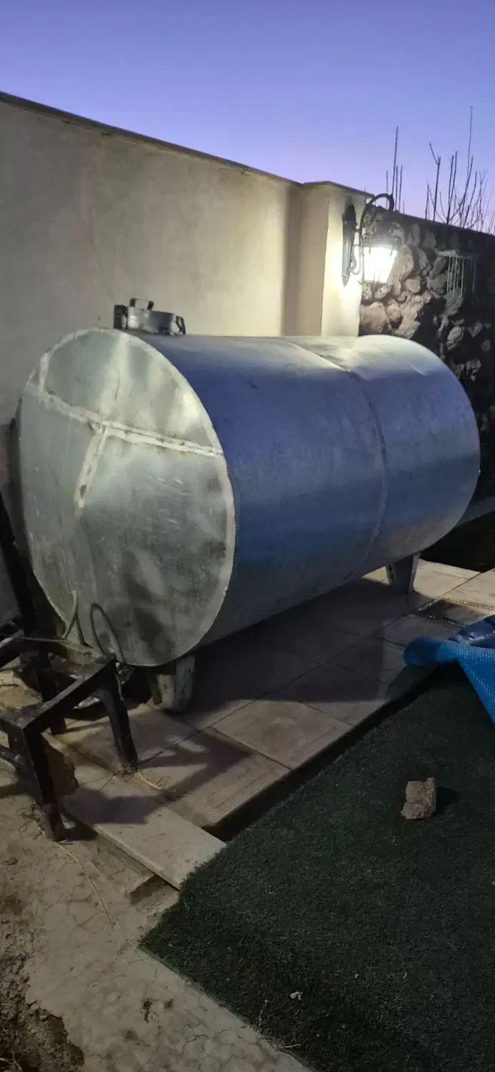 تانکر ۲۰۰۰ لیتری گازوییل|مصالح و تجهیزات ساختمان|چهارباغ, |دیوار