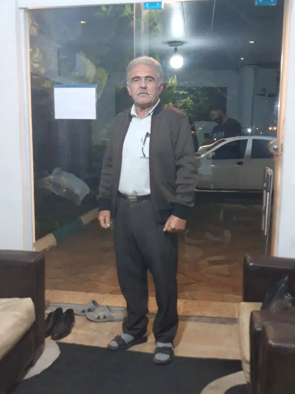 هرس‌کردن باغ|خدمات باغبانی و درختکاری|نشتارود, |دیوار