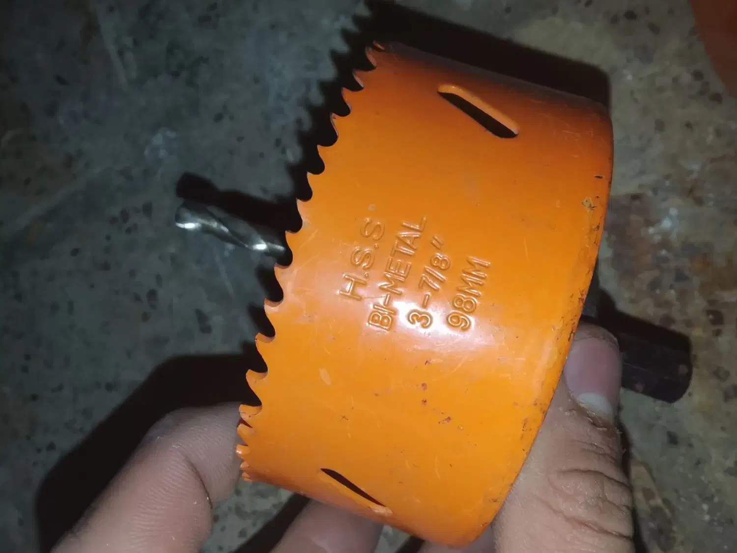 گرد بر|خردکن، آسیاب، غذاساز|مشهد, کارگران|دیوار