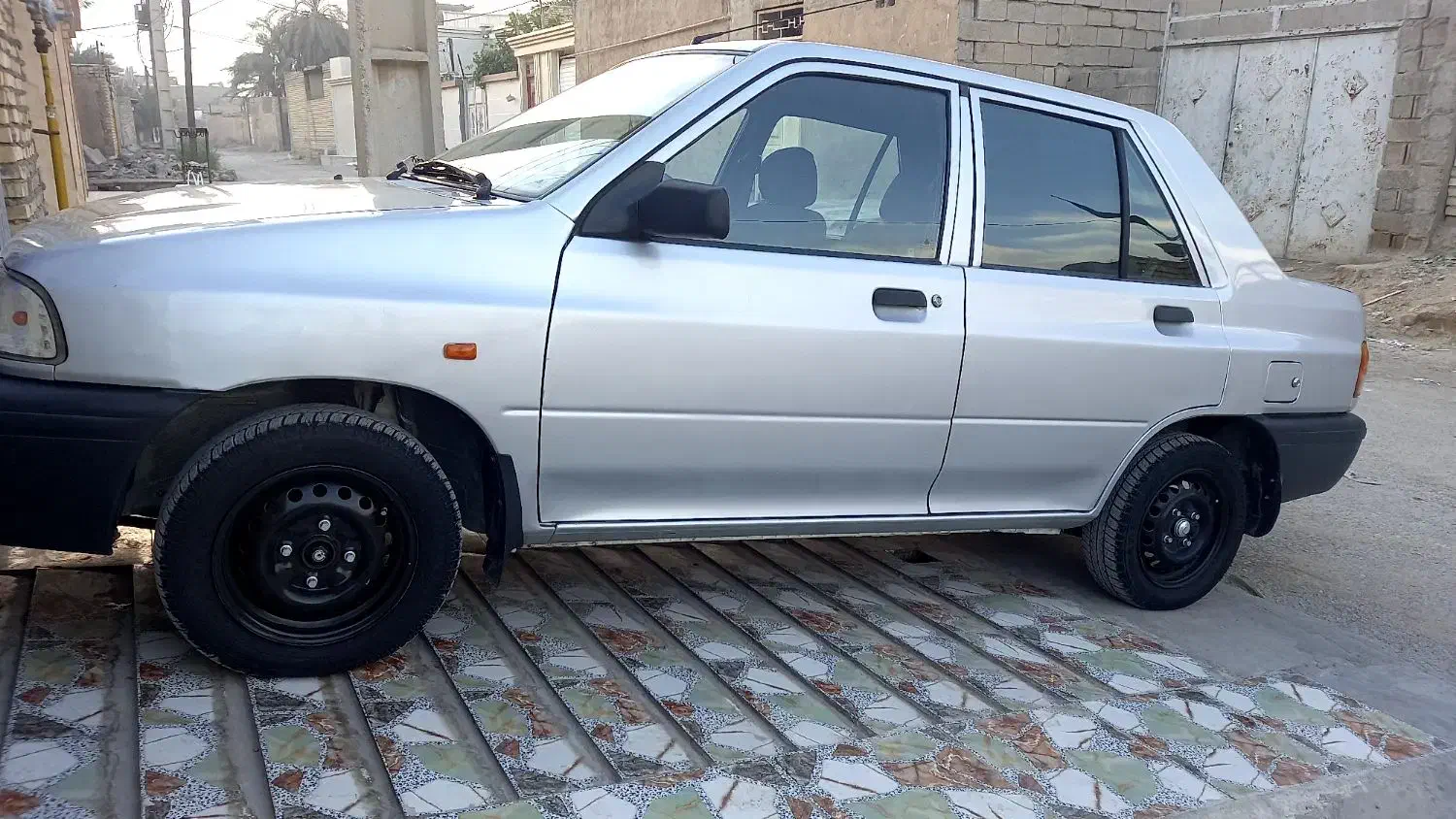 ۱۳۱ مدل ۹۸|خودرو سواری و وانت|باوی, |دیوار