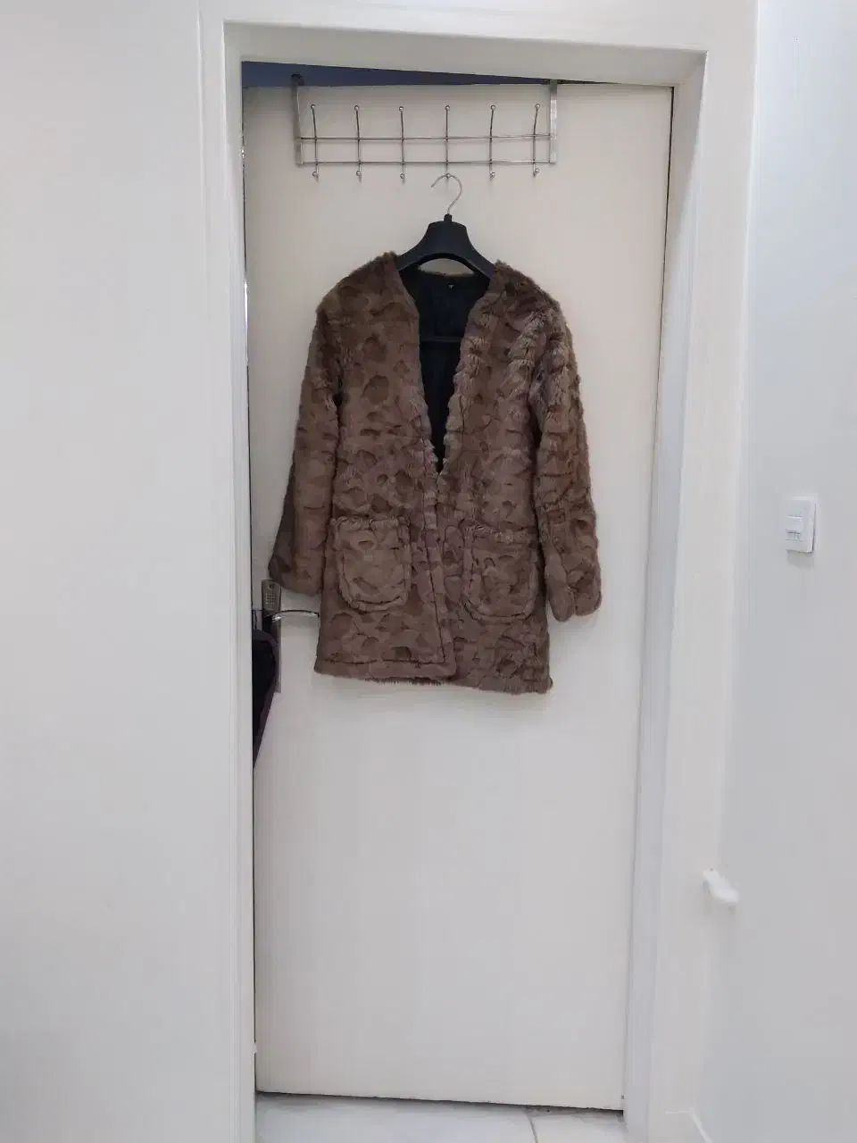 پالتو|لباس|تهران, بلورسازی|دیوار