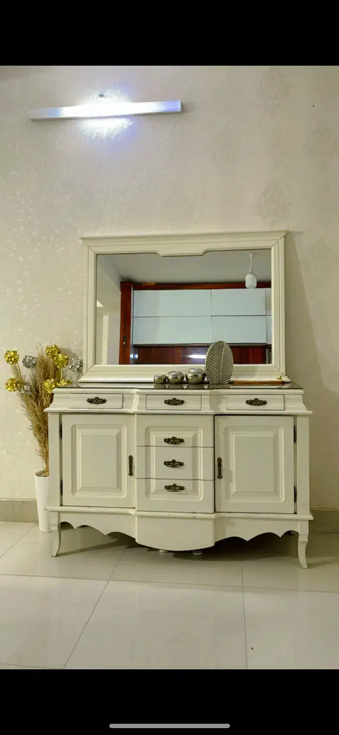 آیینه کنسول کلاسیک|بوفه، ویترین، کنسول|زاهدان, |دیوار