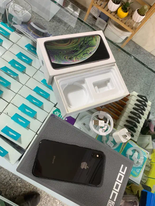 آیفون Xs|موبایل|ارومیه, |دیوار