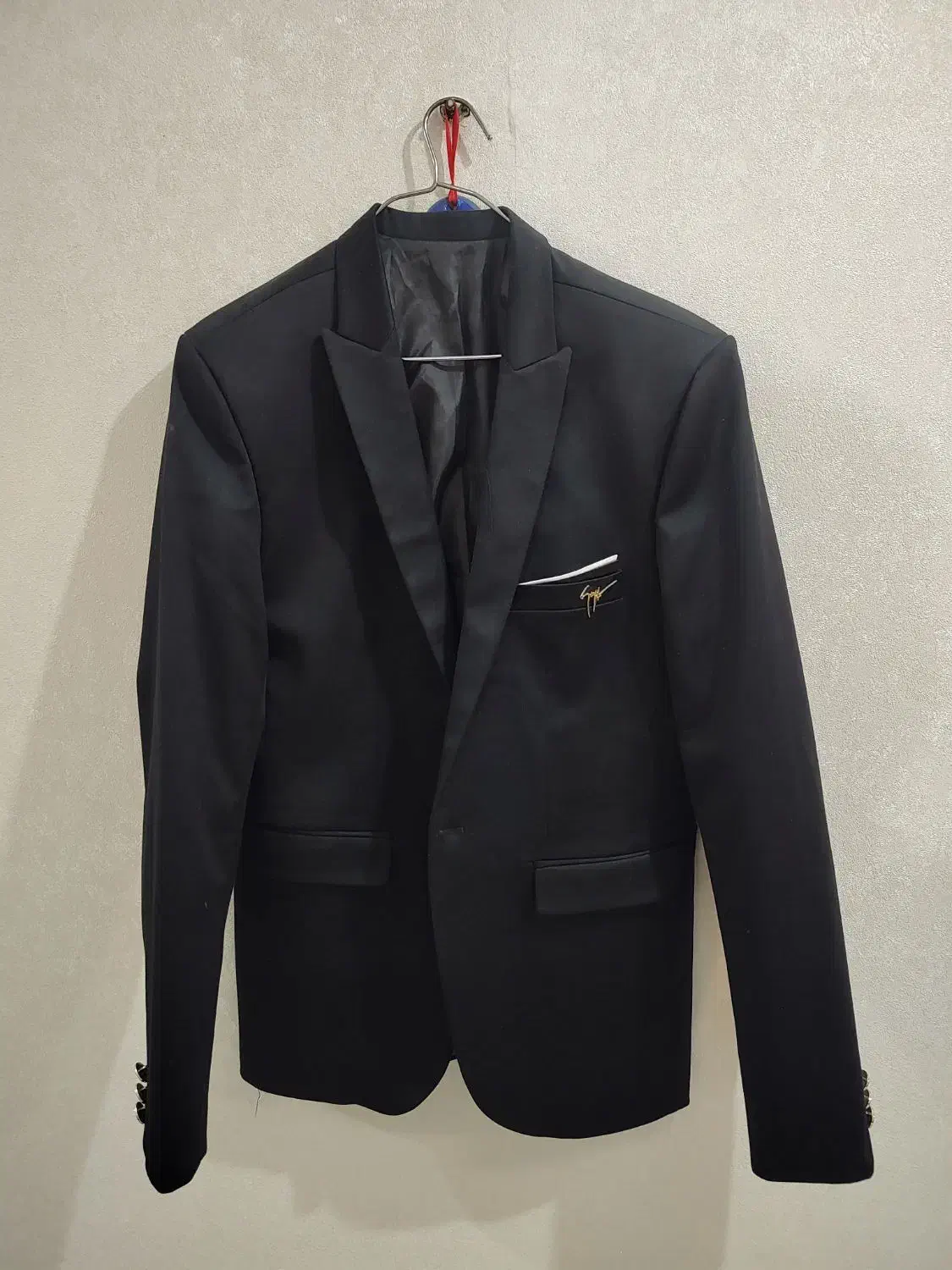 کت تک مشکی ساده|لباس|شاهینشهر, عطار|دیوار