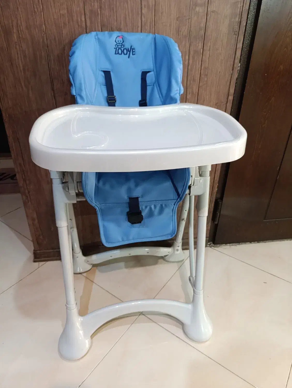 صندلی غذا|تخت و صندلی بچه|مشهد, فارغ التحصیلان|دیوار