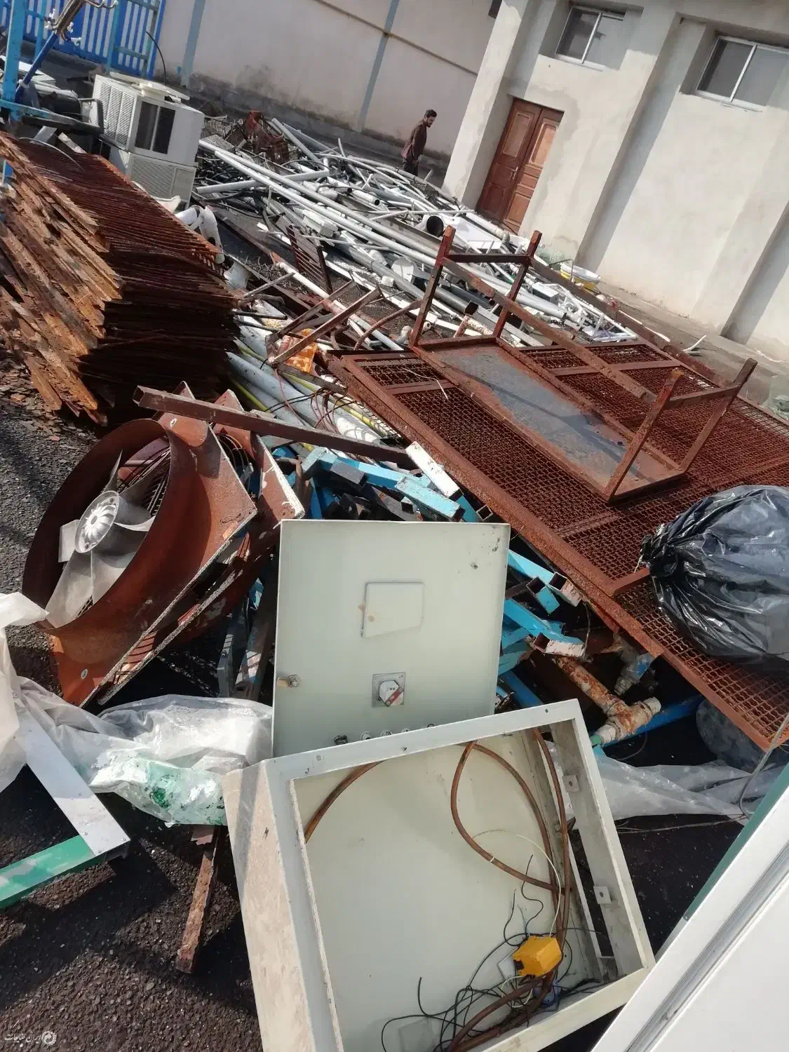 زایعاتی فلزات مستعمل سمساری اسباب منزل سراسرمشهد|عمدهفروشی|مشهد, فرهنگ|دیوار