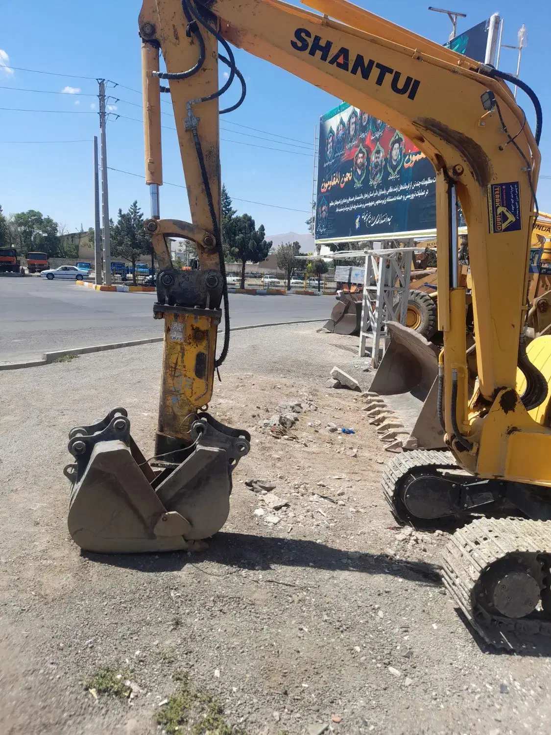 اجاره بیل میکانیکی مینی|خدمات حمل و نقل|زنجان, |دیوار