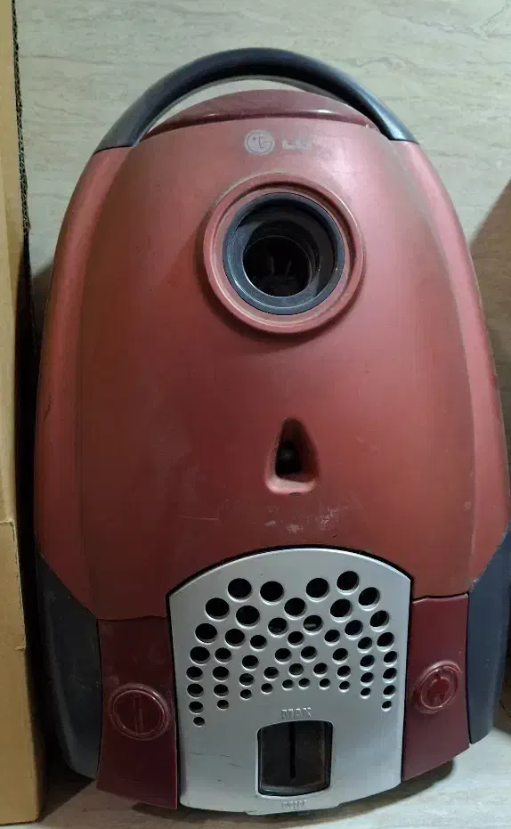 جاروبرقی و آباژور|سایر لوازم برقی|تبریز, |دیوار