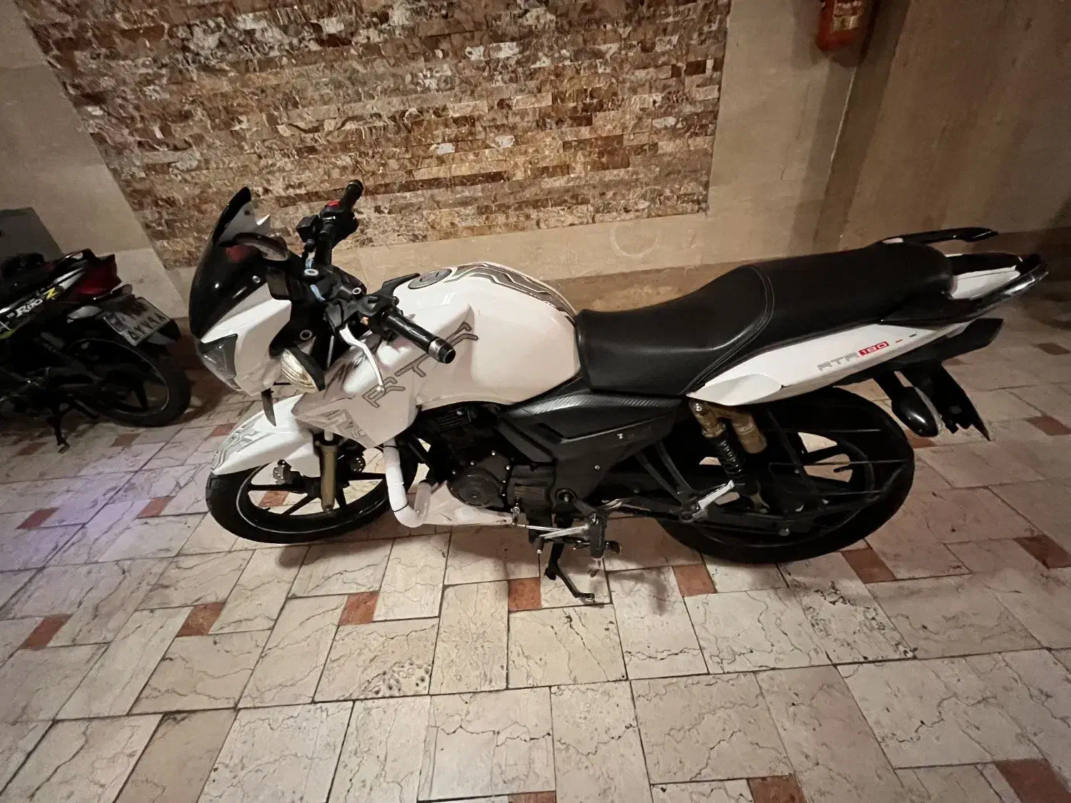 آپاچی ۱۸۰ مدل ۹۵|موتورسیکلت|تهران, دکتر هوشیار|دیوار