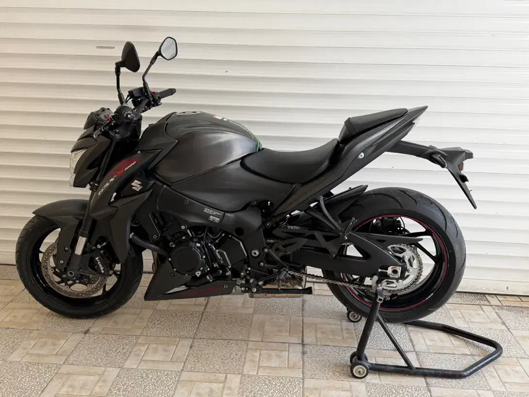 Gsxs 1000 cb cbr 1000|موتورسیکلت|تهران, حسن‌آباد|دیوار