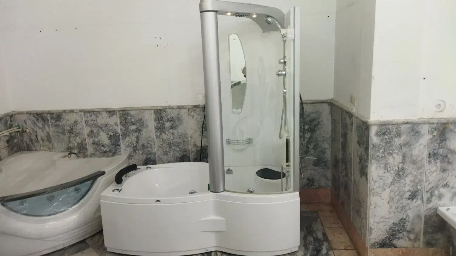 وان جکوزی.کابین دوش *arona *180/85 در حد آکبند|لوازم حمام|مشهد, زمرد|دیوار