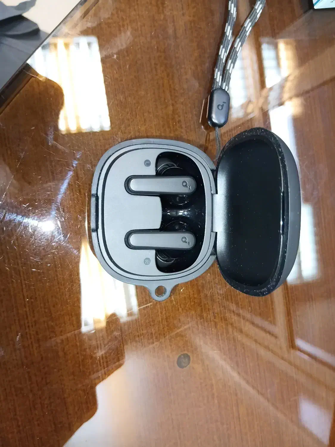 هندز فری ایر پاد (انکر) آلمان، مونتاژ ویتنام ، اصل|لوازم جانبی موبایل و تبلت|فردیس, فردیس|دیوار