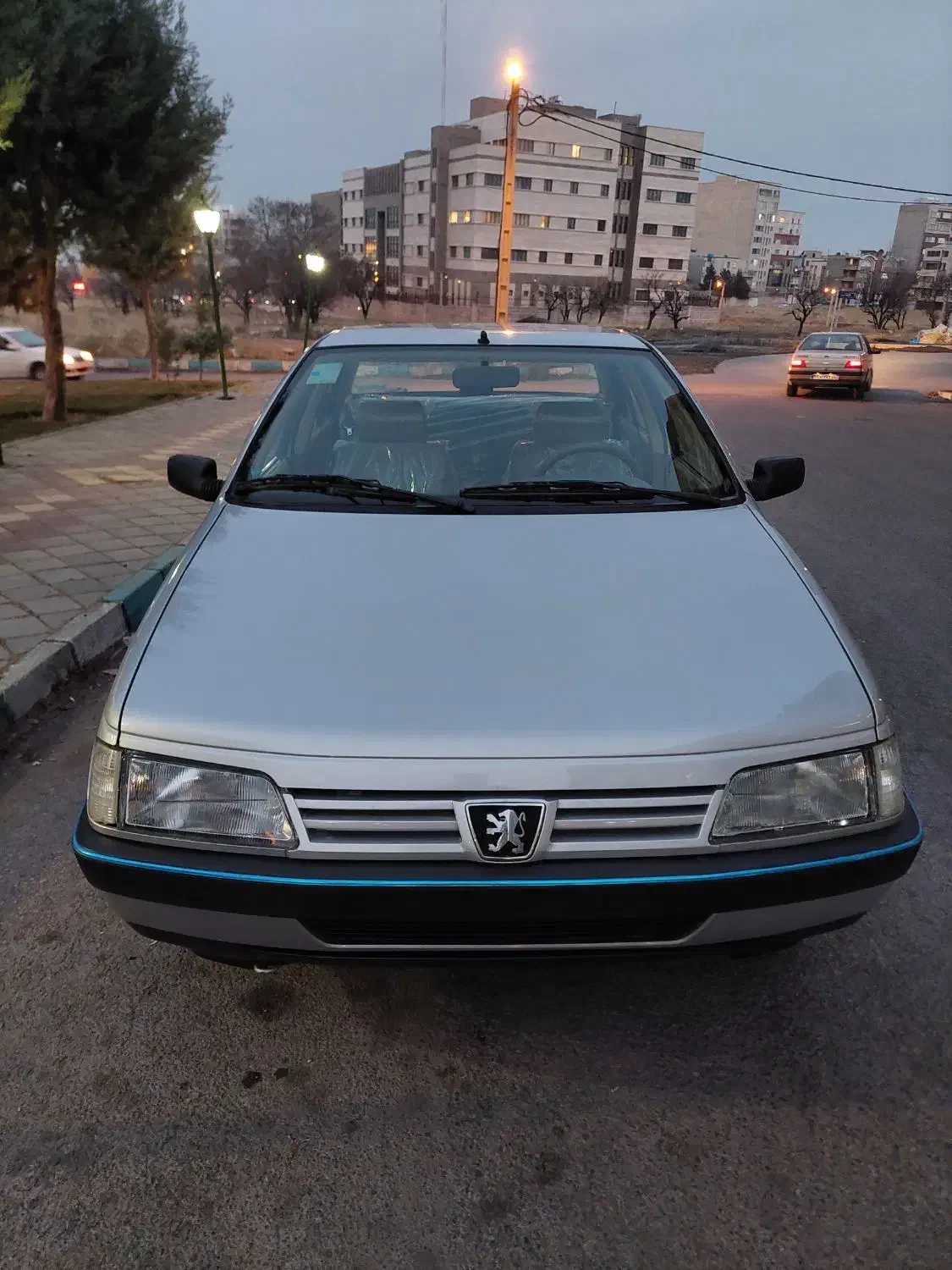 پژو ۴۰۵ در حده صفر|خودرو سواری و وانت|همدان, |دیوار