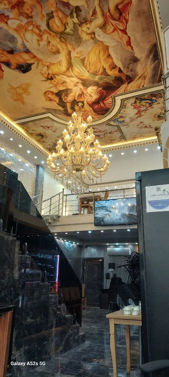 استخدام نیرو برای کار ویترینی داخل سالن|استخدام خدمات فروشگاه و رستوران|تهران, درختی|دیوار