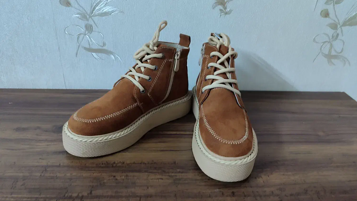 نیم بوت زنانه|کیف، کفش، کمربند|شاهین‌شهر, پارک بانک استان|دیوار