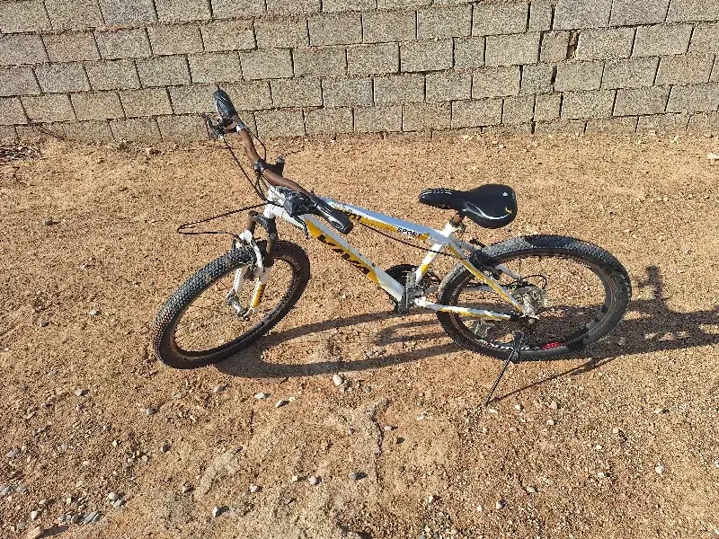 دوچرخه ی. ۲۴|دوچرخه، اسکیت، اسکوتر|شوشتر, |دیوار