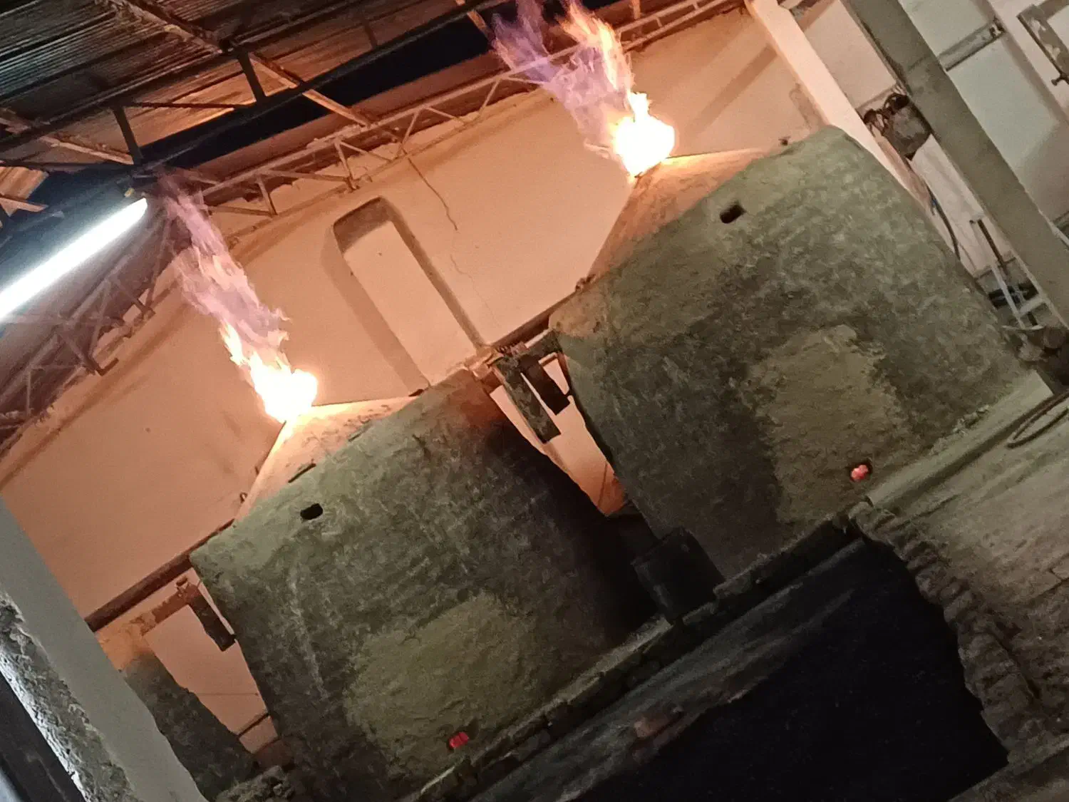 واگذاری کارگاه تولید ذغال و کربن|اجارهٔ مغازه و غرفه|هشتگرد, کوی یاران|دیوار