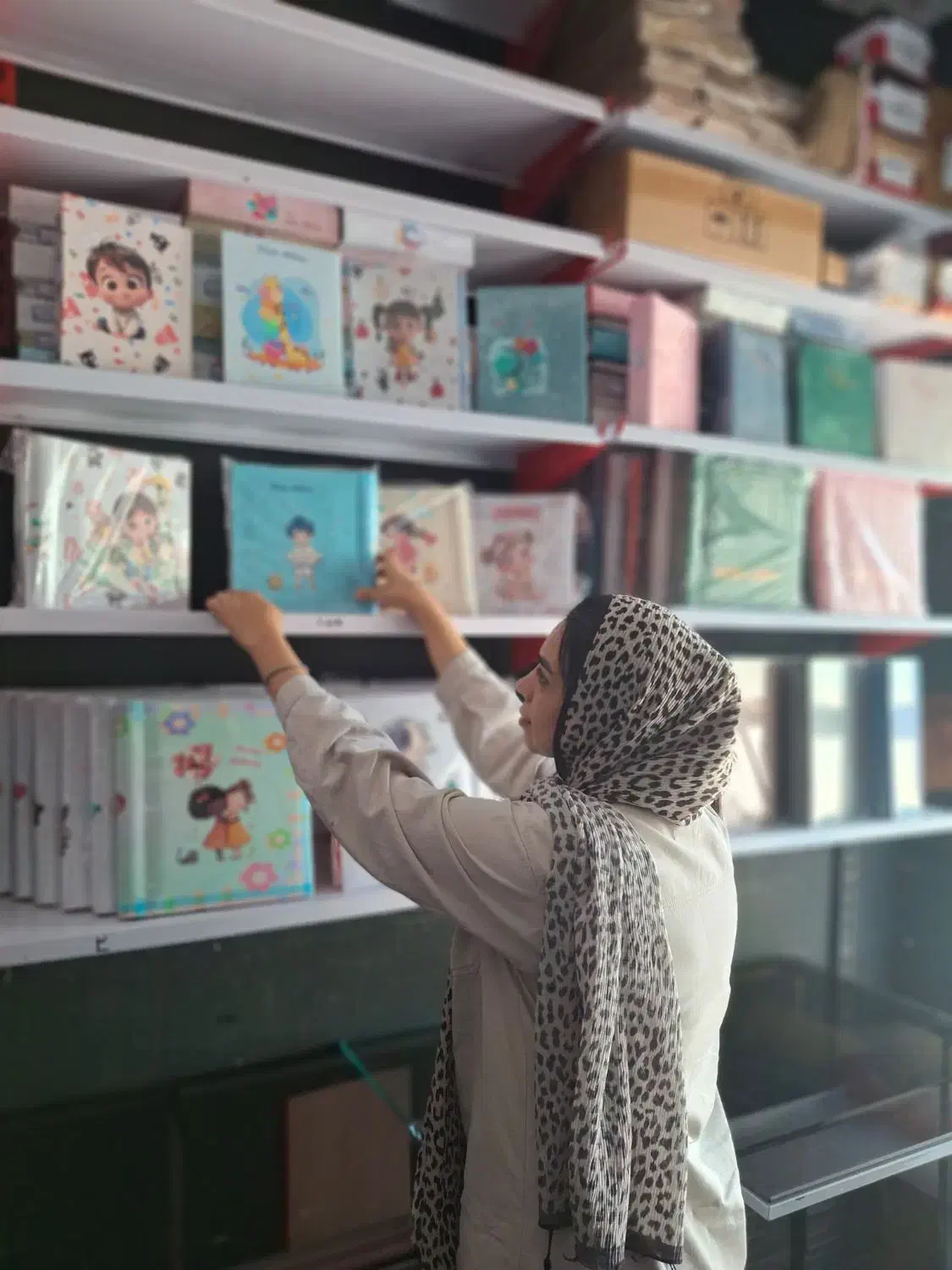 استخدام خانم در محیط کار خانم|استخدام اداری و مدیریت|گنبد کاووس, |دیوار