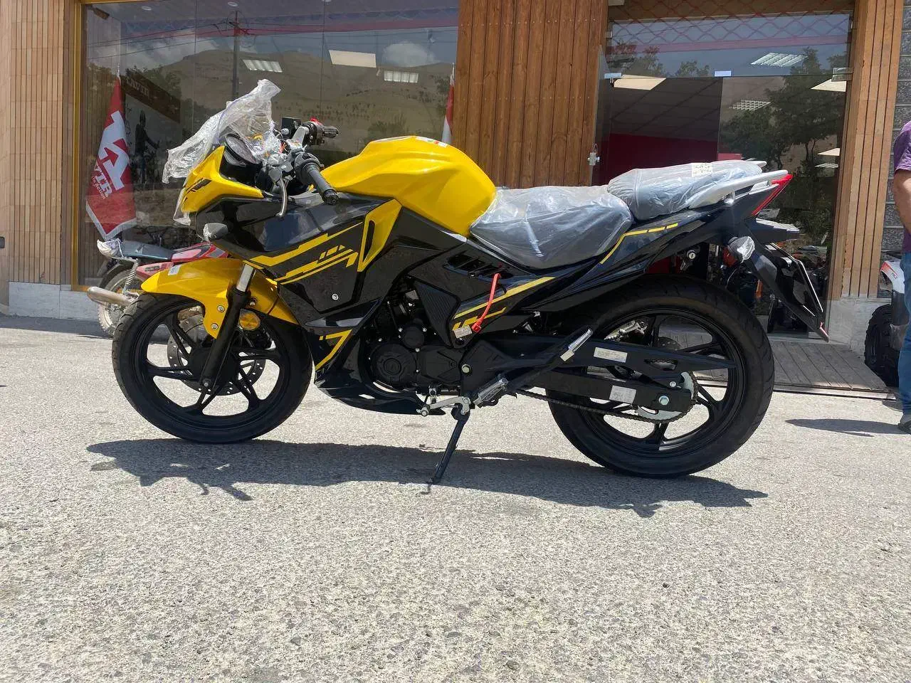 مگلی خشک معاوضه با ماشین|موتورسیکلت|سنندج, |دیوار