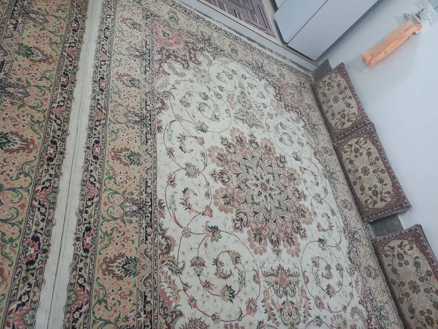 یک جفت فرش دوازده متری تمام نخ|فرش|زاوه, |دیوار