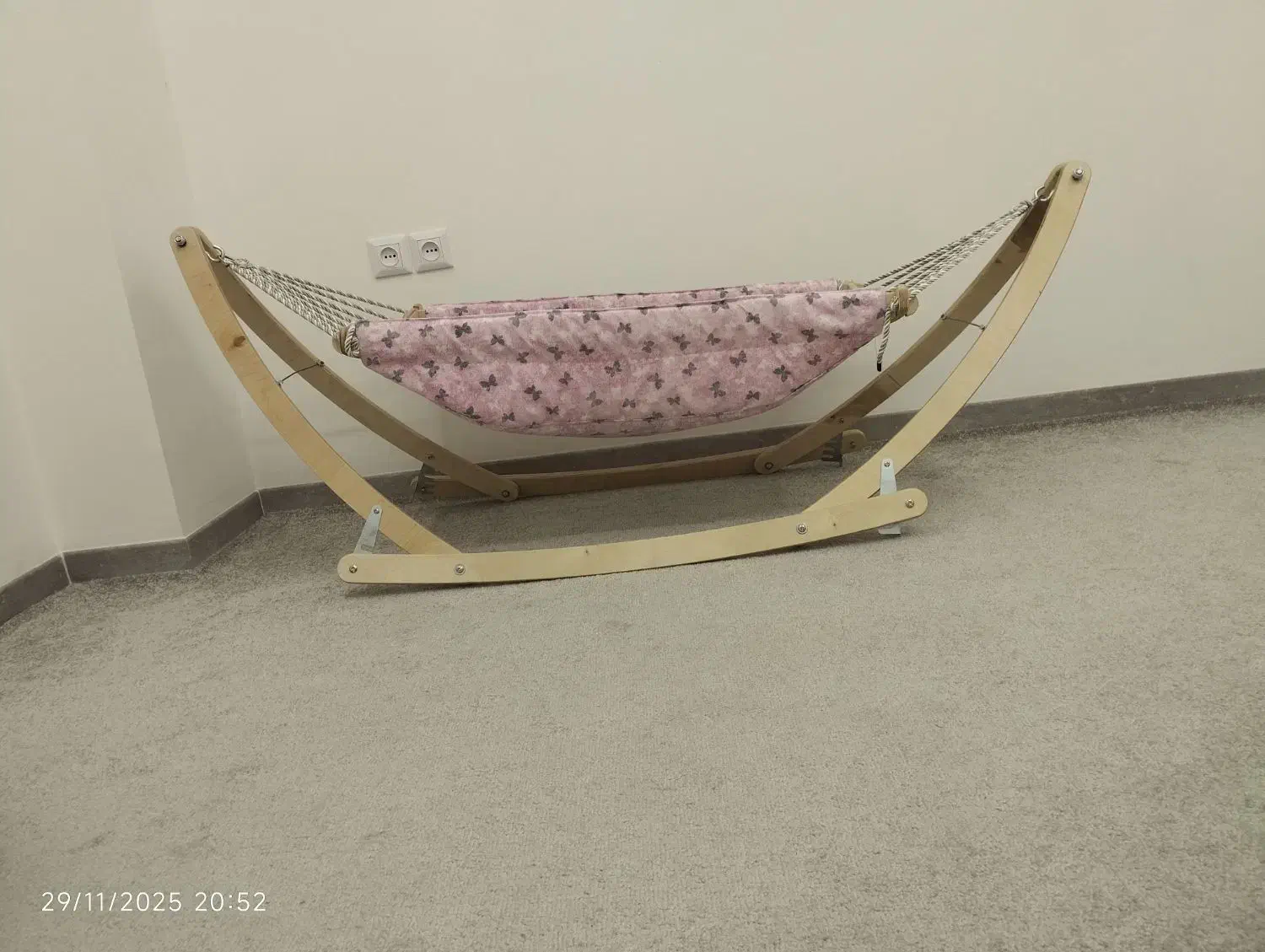 گهواره نوزاد|تخت و سرویس خواب|سنندج, |دیوار